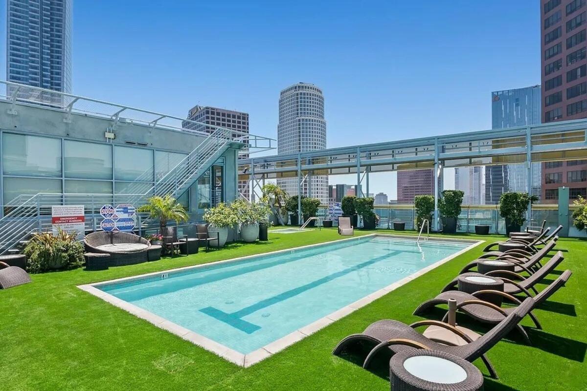2 Bed 2 Bath Stylish Luxury Premium High-rise * Los Angeles
