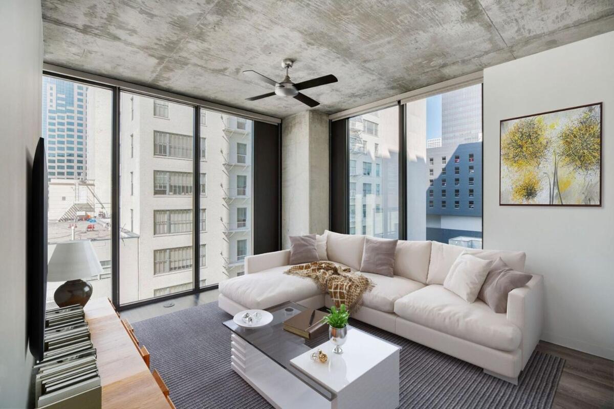 2 Bed 2 Bath Stylish Luxury Premium High-rise